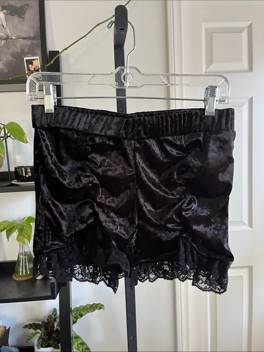 Widow Black Velvet Mini Bloomers with black lace hem and front gathers - Med NWT